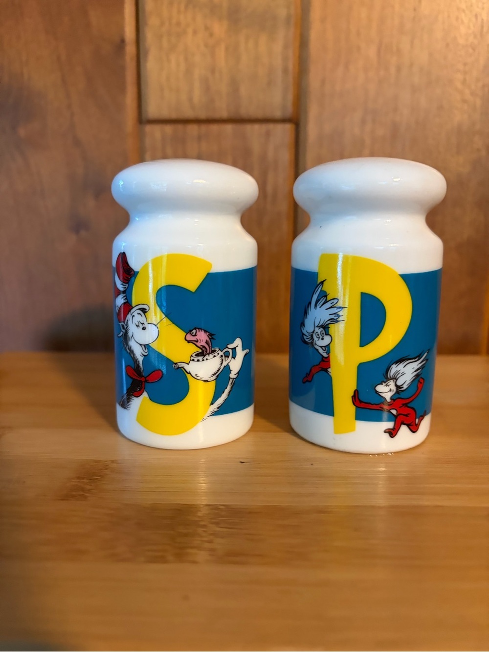 Dr. Seuss Ceramic Salt & Pepper Shakers White Blue Seuss Landing Universal Studi